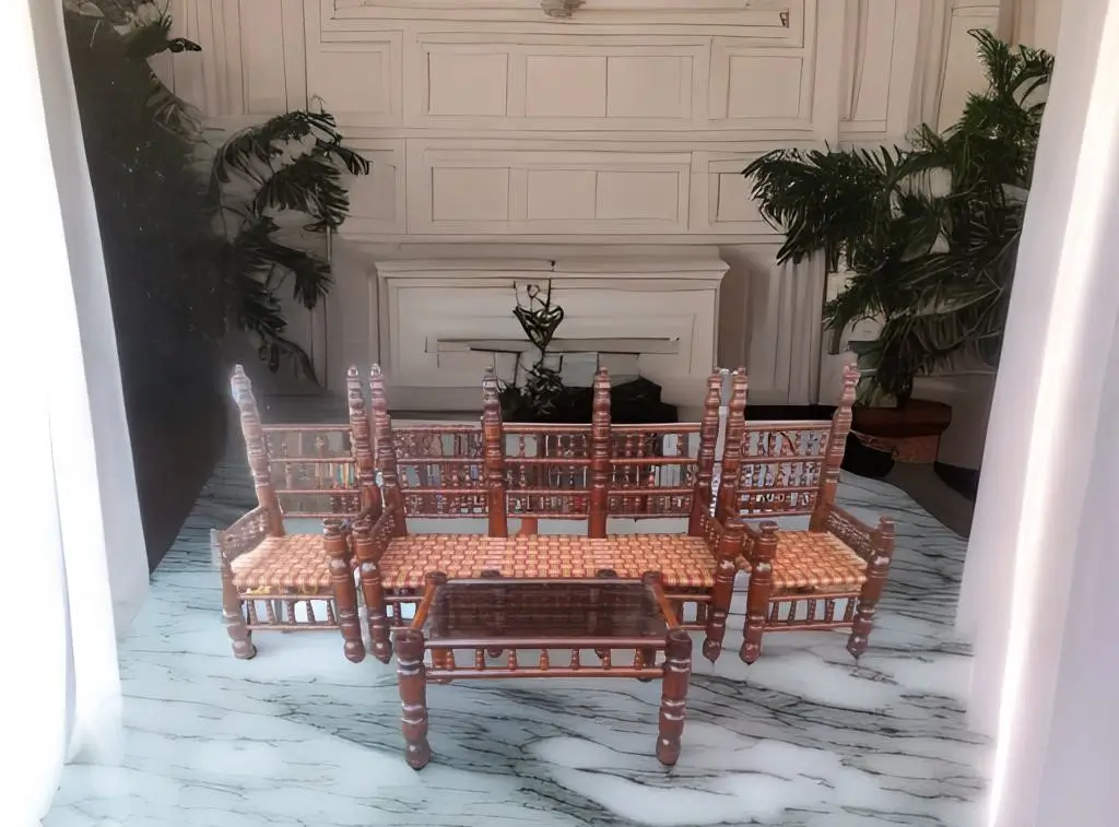 antique kursi table set